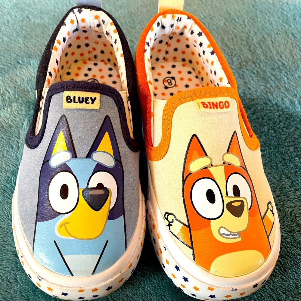 Kids Bluey & Bingo Slip on shoes, size 8
